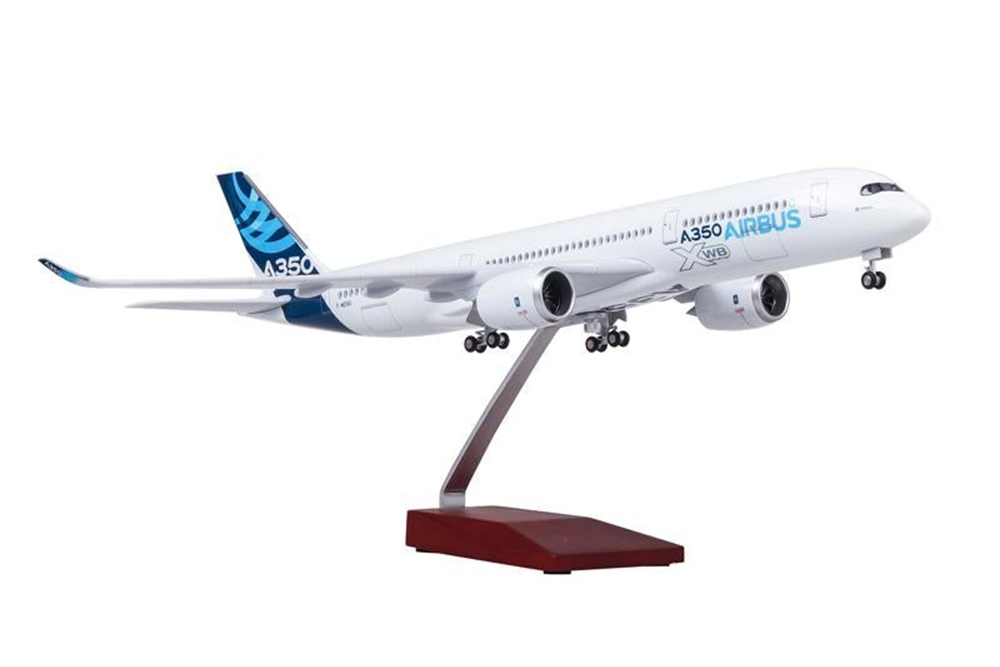 AIRBUS A350 / МОДЕЛЬ САМОЛЕТА A350 ЭЙРБАС (С ОСВЕЩЕНИЕМ САЛОНА НА ШАССИ ДЛИНА 45 СМ)