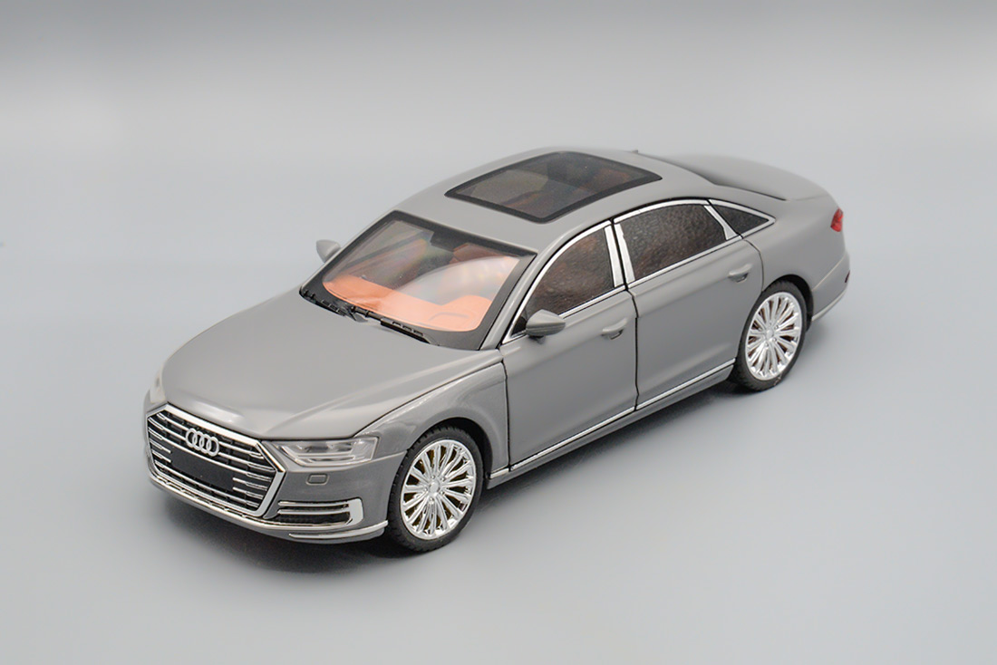 AUDI A8, СЕРЫЙ