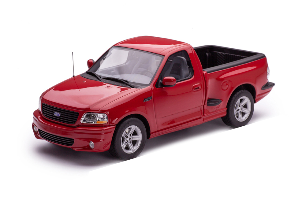 FORD F-150 SVT LIGHTNING 2003 КРАСНЫЙ