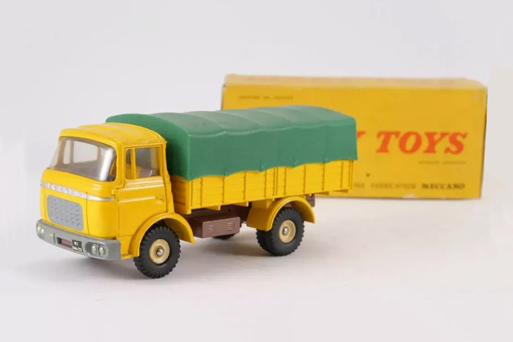 BERLIET GAK БОРТОВОЙ ЖЕЛТЫЙ С ЗЕЛЕНЫМ