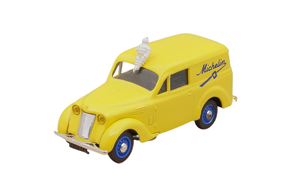 RENAULT JUVA MICHELIN YELLOW
