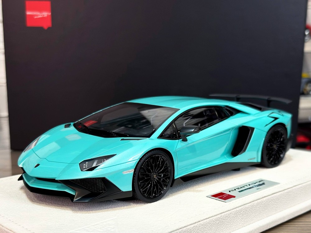 LAMBORGHINI AVENTADOR LP750-4 SV 2015 PEARL MINT GREEN / ЛАМБОРГИНИ АВЕНТАДОР LP750 4 SV ПЕРЛАМУТРОВЫЙ МЯТНО-ЗЕЛЕНЫЙ (ЛИМИТ 23/50)