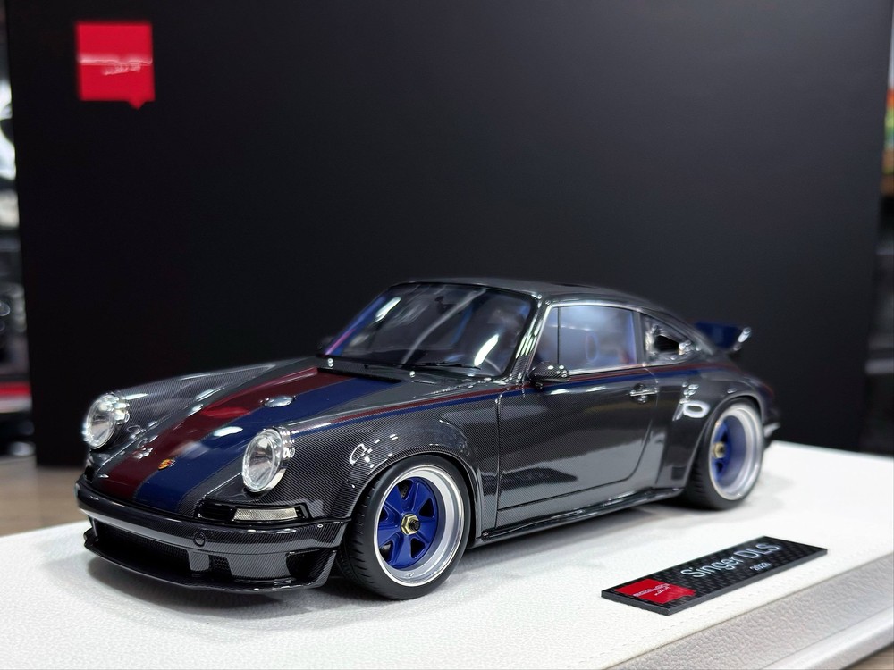 PORSCHE SINGER 911 DLS 2018 VISIBLE CARBON/STRIPE / ПОРШЕ SINGER 911 DLS VISIBLE КАРБОН/ПОЛОСА (ЛИМИТ 90/100)