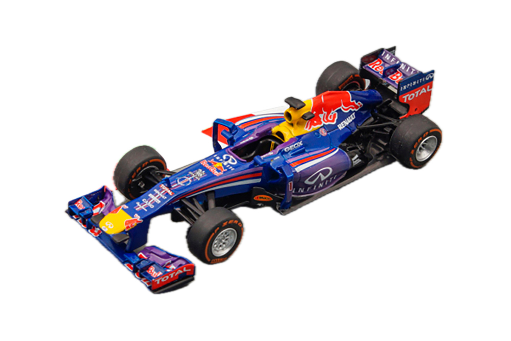 RED BULL RB9 8 2013 SEBASTIAN VETTEL
