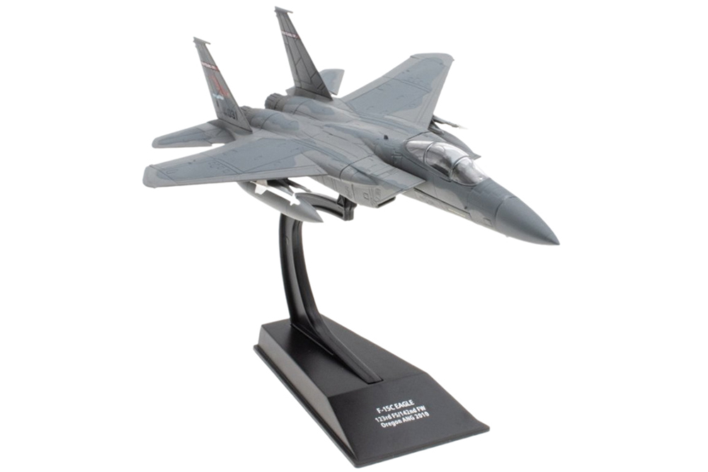 MCDONNELL DOUGLAS F-15C "EAGLE" USAF 123 FIGHTER SQUADRON 142 FIGHTER WING 2010 (МОДЕЛЬ 208Г 16,5X25X6СМ)