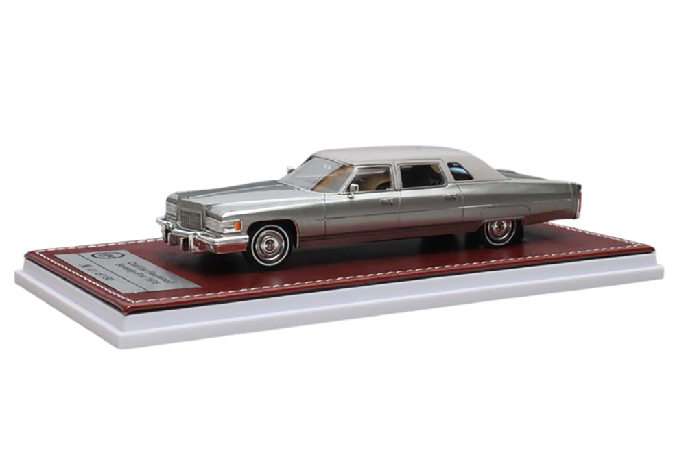 CADILLAC FLEETWOOD 75 LIMOUSINE 1976 SILVER