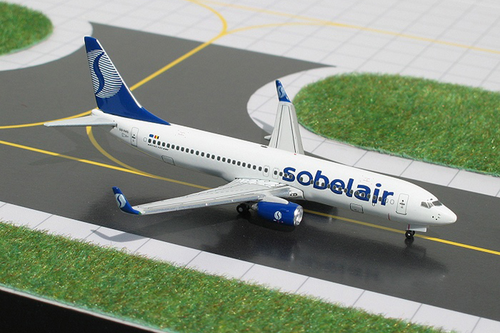 BOEING B 737-86QWL SOBELAIR OO-VAS (ДЛИНА 9,88 СМ)