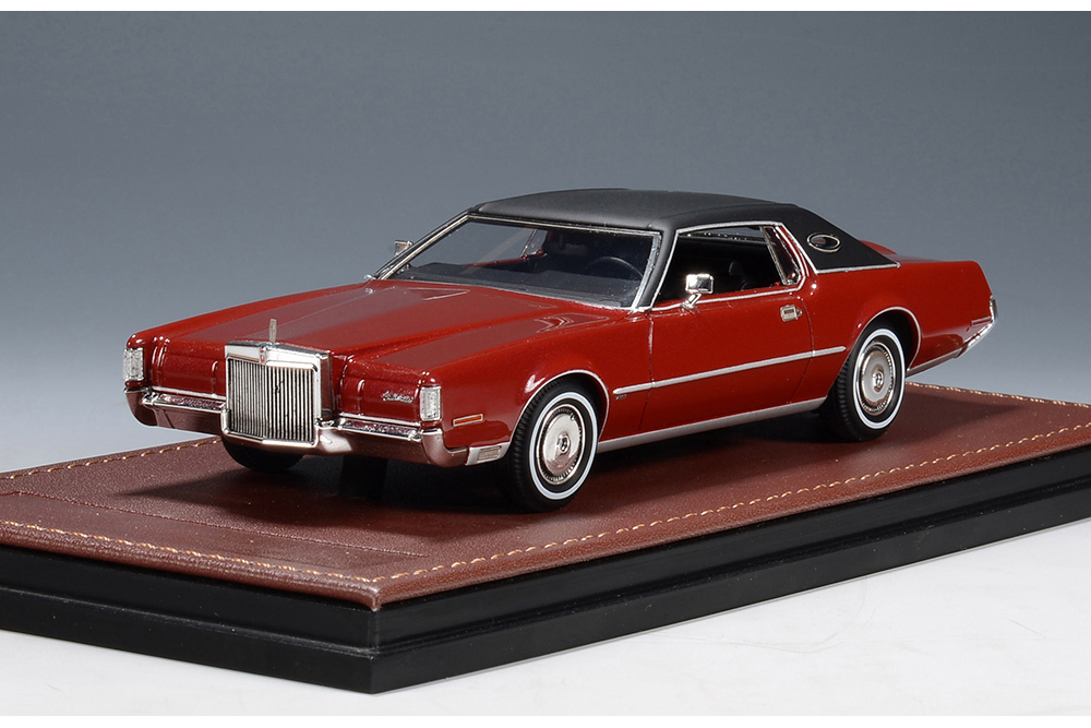 LINCOLN CONTINENTAL CONTINENTAL MARK IV 1972 RED MOONDUST POLY