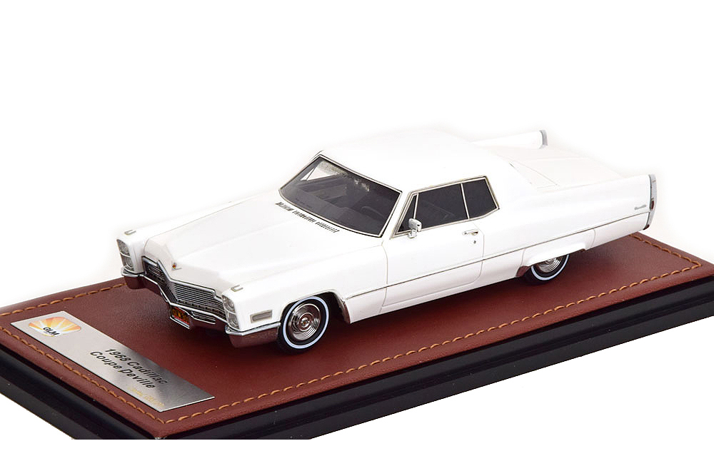 CADILLAC COUPE DE VILLE 1968 GRECIAN WHITE
