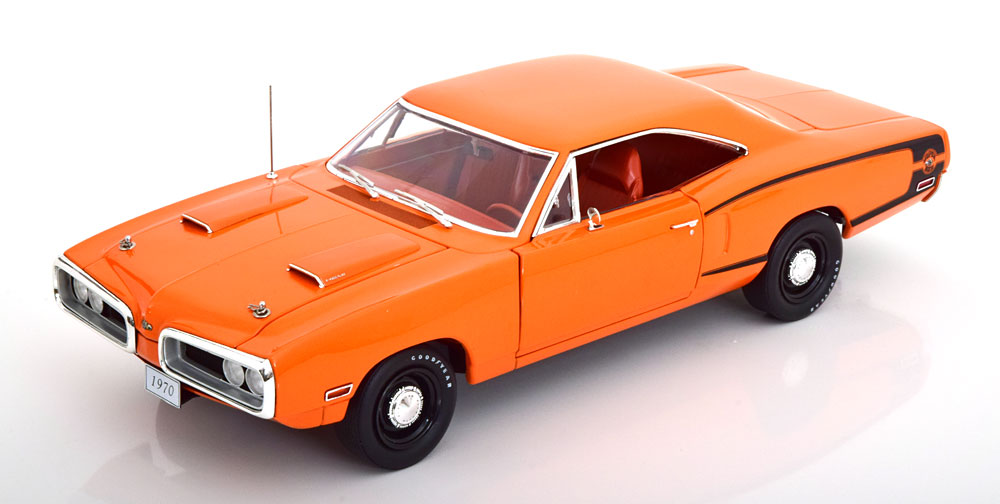 DODGE CORONET SUPER BEE GO MANGO 1970 ORANGE BLACK