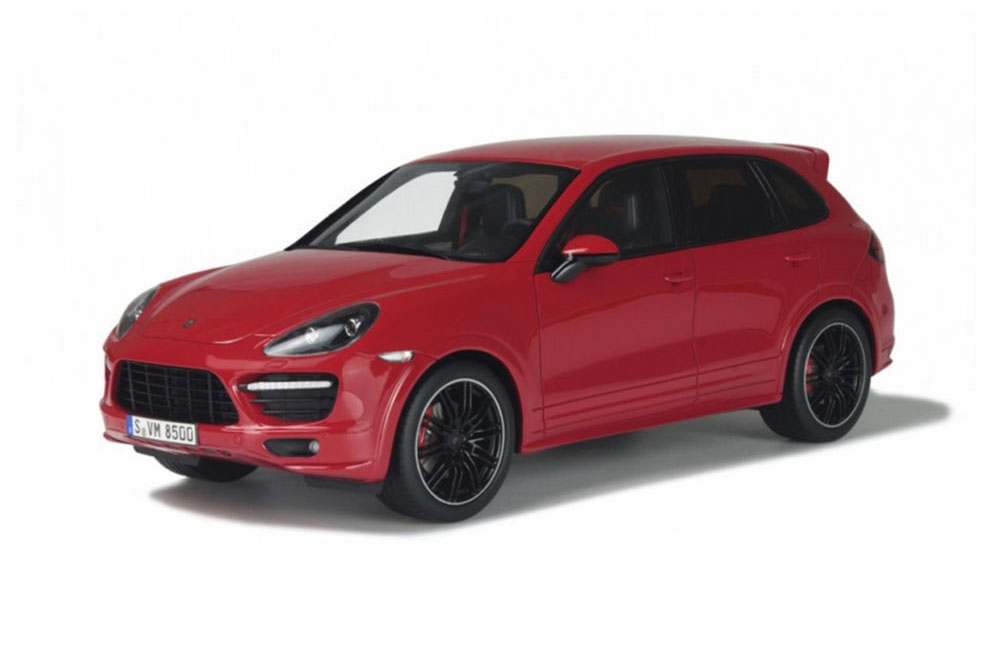 PORSCHE CAYENNE GTS 2013 RED