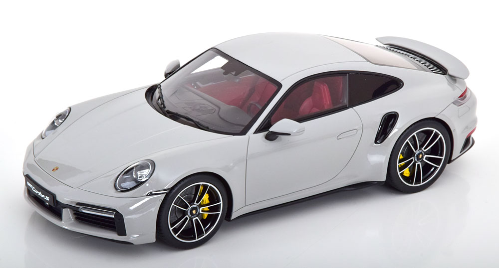 PORSCHE 911 (992) TURBO S GREY
