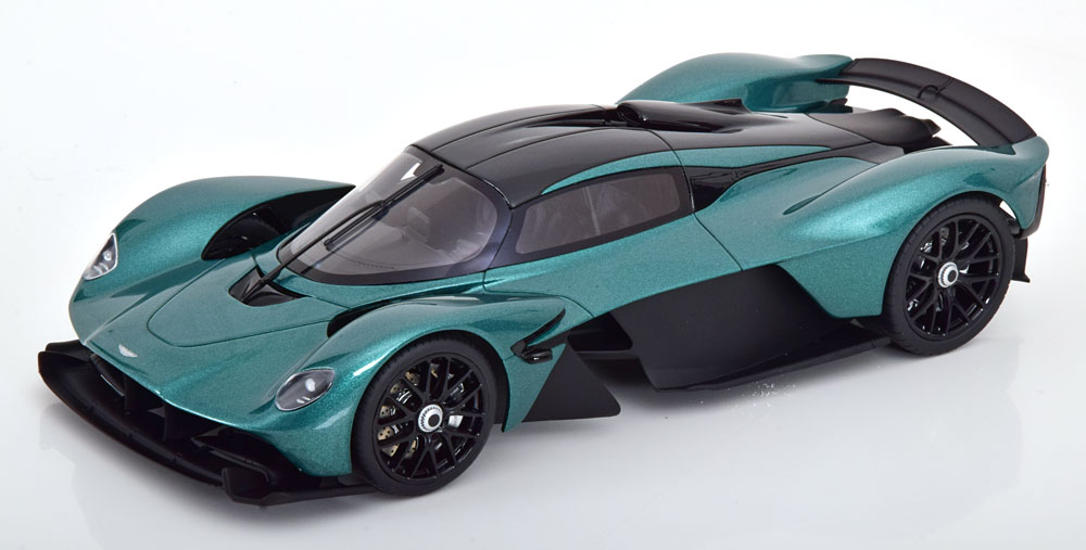ASTON MARTIN VALKYRIE 2021 GREENMETALLIC