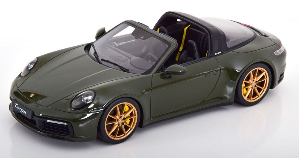 PORSCHE 911 (992) TARGA 4S DARKGREEN