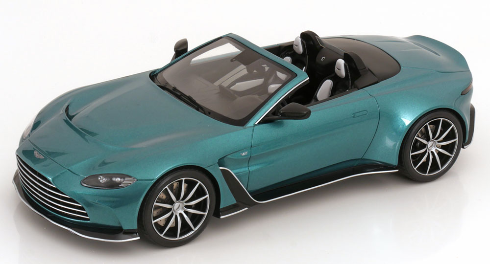 ASTON MARTIN V12 VANTAGE ROADSTER GREENMETALLIC