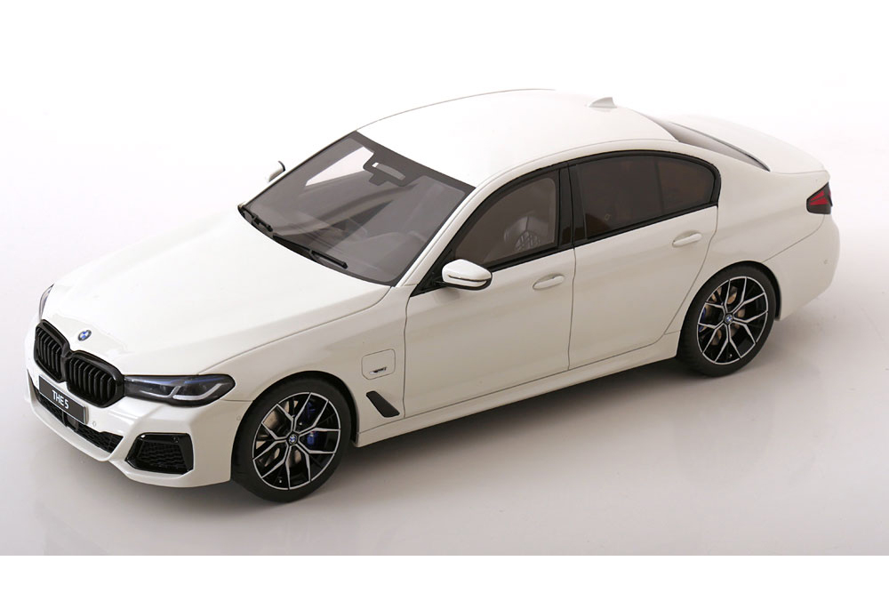 BMW 545E M SPORT SALOON 2023 WHITE