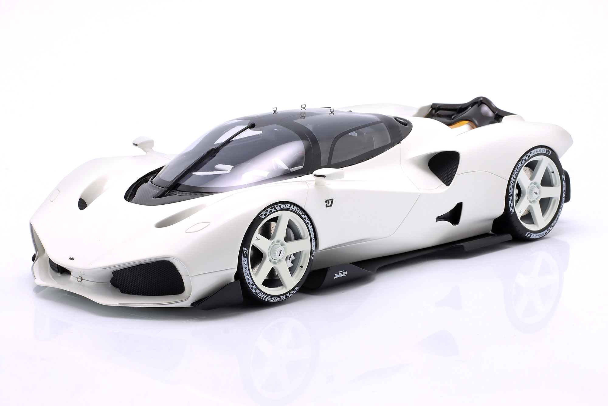 NILU YEAR 2025 WHITE / НИЛУ БЕЛЫЙ