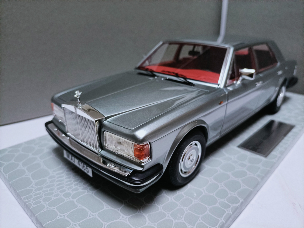 ROLLS-ROYCE SILVER SPIRIT 4-DOORS 1985 SILVER / РОЛЛС-РОЙС СИЛЬВЕР СПИРИТ СЕРЕБРИСТЫЙ