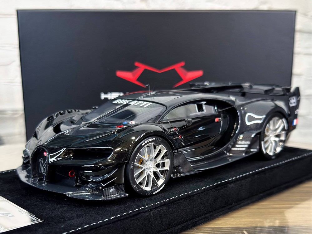BUGATTI VISION GRAN TURISMO DIAMOND BLACK/BLACK CARBON / БУГАТТИ VISION ГРАН ТУРИСМО ДИАМАНТОВО-ЧЕРНЫЙ/ЧЕРНЫЙ КАРБОН (ЛИМИТ 30/30)