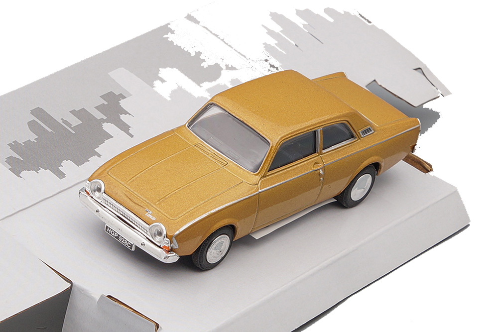 FORD CORSAIR GOLD