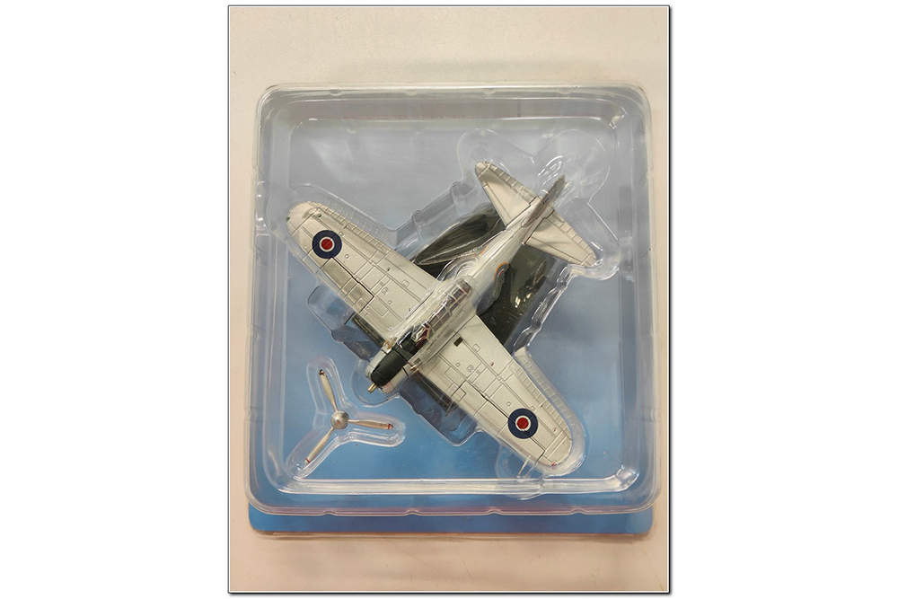 MITSUBISHI A6M5 REISEN ZERO JAPAN 1945 RAF LIVERY (ДЛИНА МОДЕЛИ 3-5 СМ)