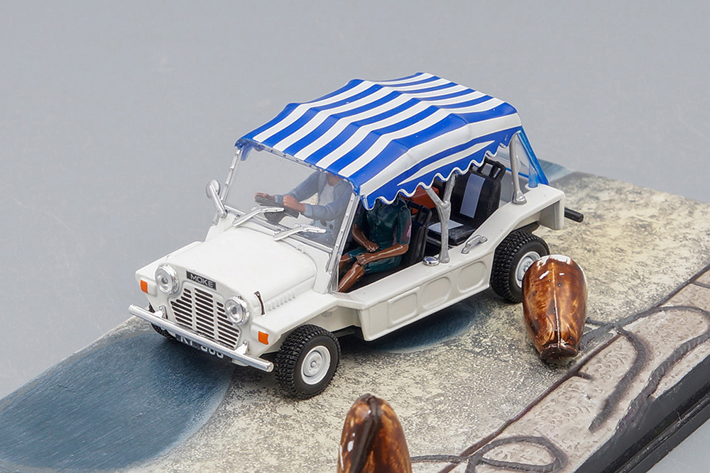 MINI MOKE LIVE AND LET DIE 1973, WHITE