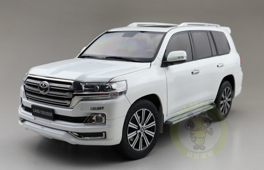TOYOTA LAND CRUISER 200 2020, WHITE