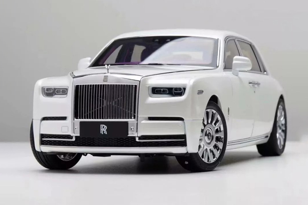 ROLLS-ROYCE PHANTOM VIII 2024 WHITE / РОЛЛС-РОЙС ФАНТОМ 8 БЕЛЫЙ