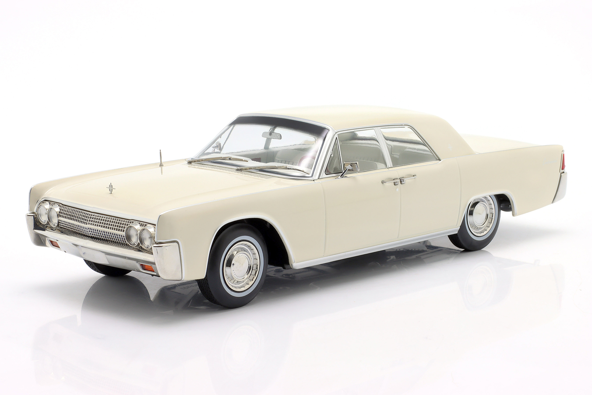 LINCOLN CONTINENTAL SEDAN YEAR 1963 BEIGE / ЛИНКОЛН КОНТИНЕНТАЛ СЕДАН БЕЖЕВЫЙ