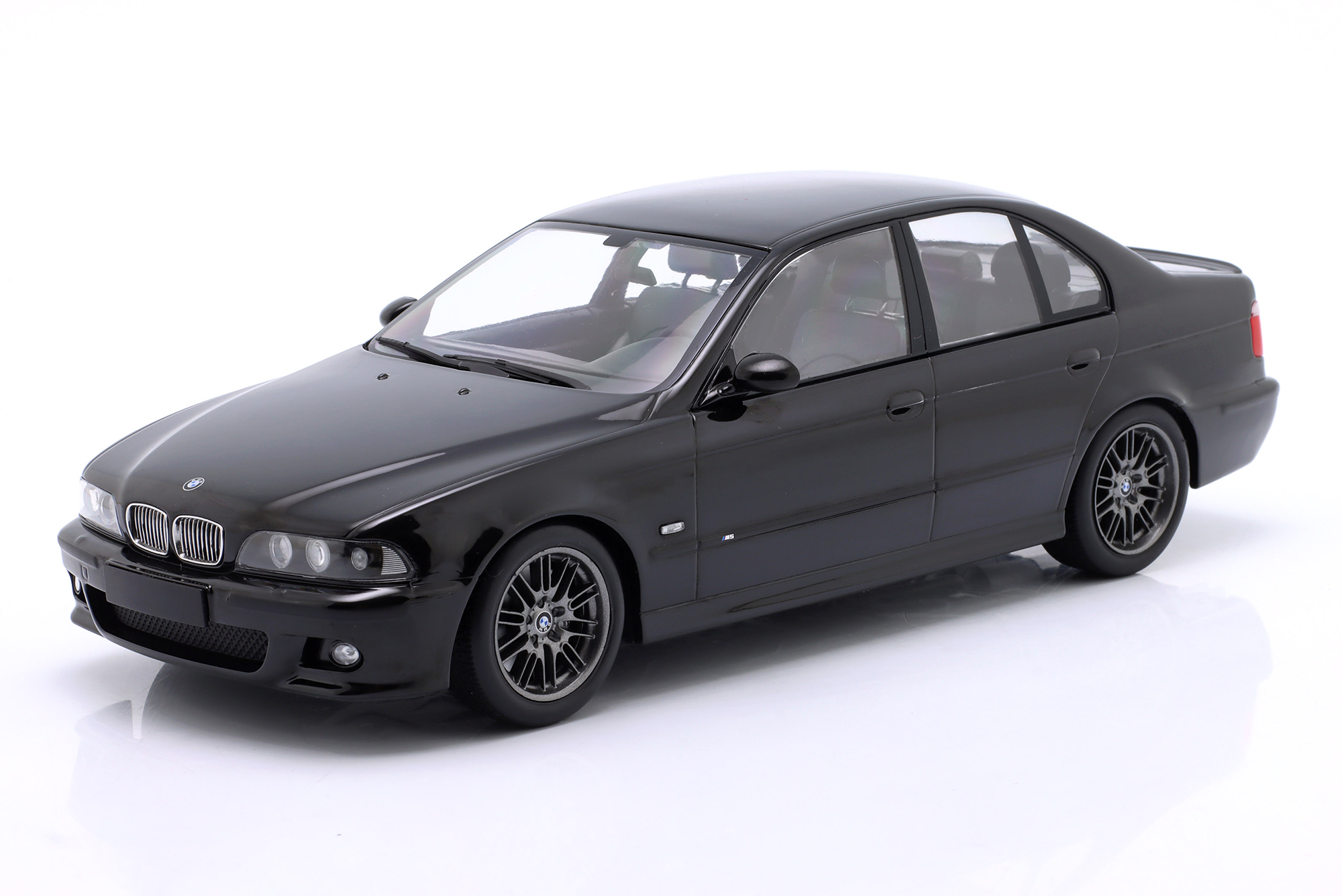 BMW M5 E39 YEAR 1998 BLACK / БМВ M5 E39 ЧЕРНЫЙ