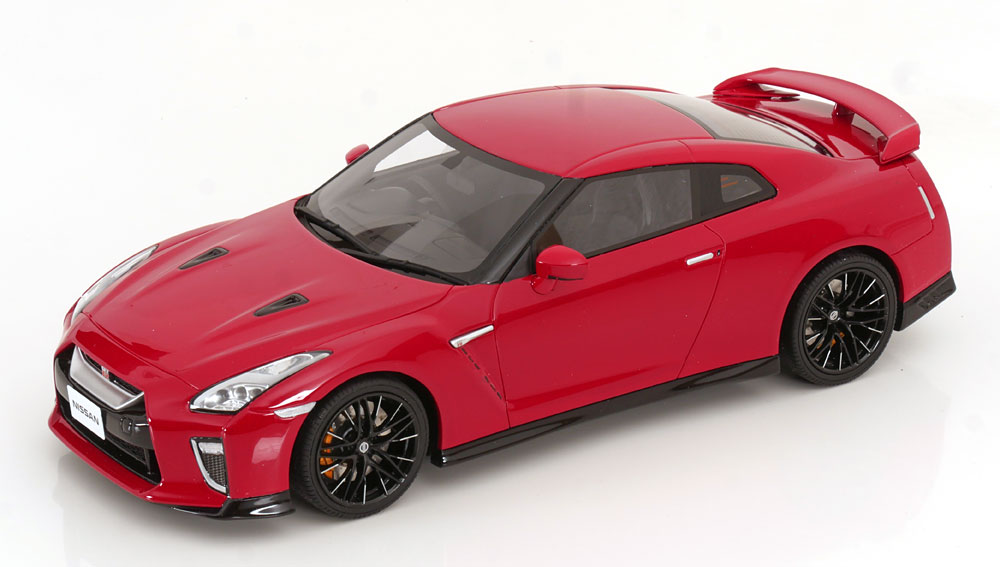 NISSAN GT-R 2020 RED
