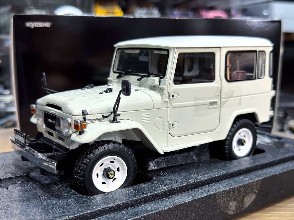 TOYOTA LAND CRUISER 40 VAN (BJ42V) WHITE / ТОЙОТА ЛЕНД КРУЗЕР 40 ФУРГОН BJ42V БЕЛЫЙ