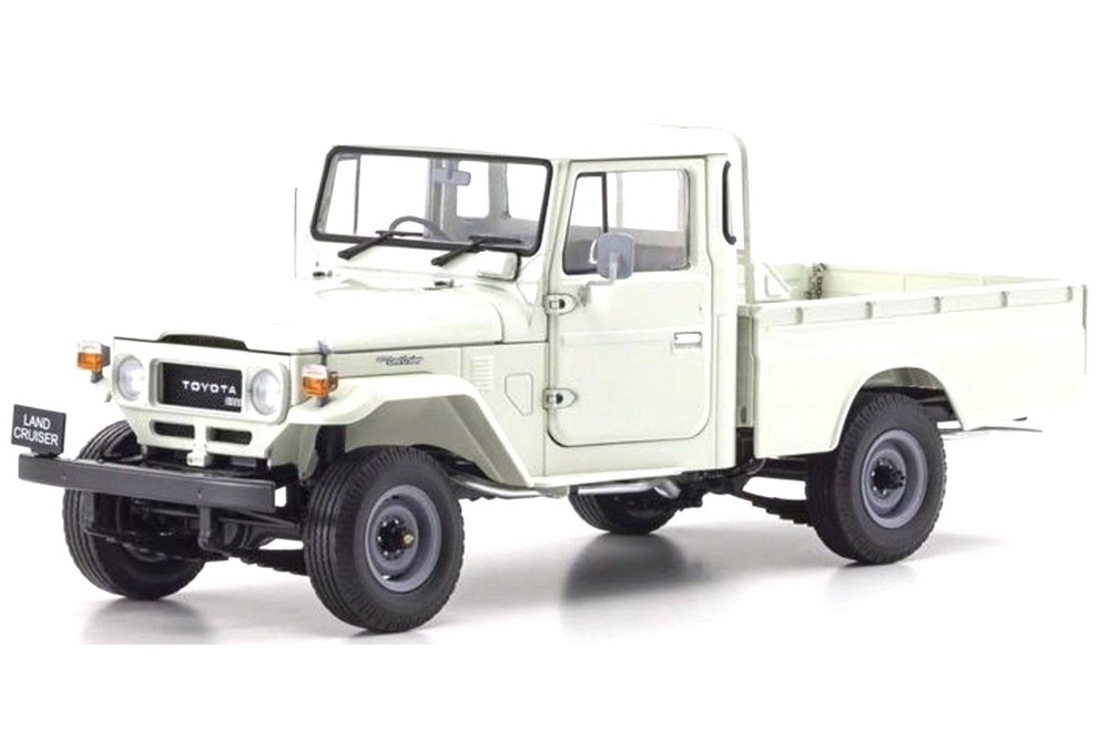 TOYOTA LAND CRUISER 40 PICKUP WHITE 1:18 (08958W)