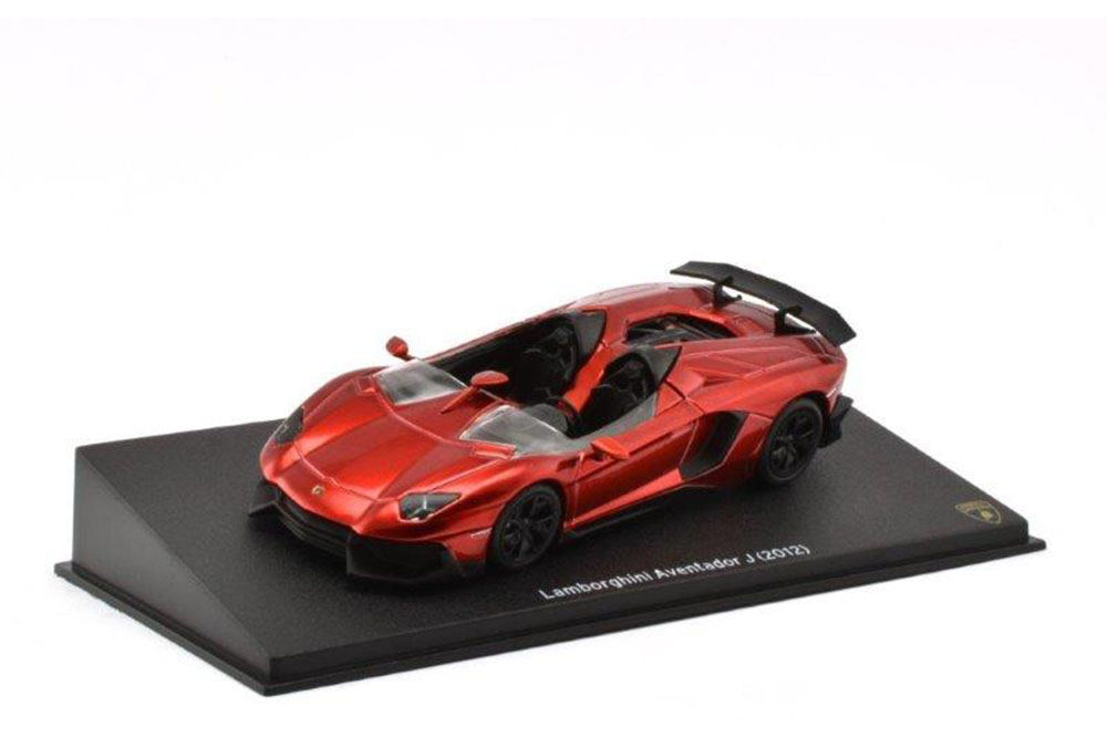 LAMBORGHINI AVENTADOR J 2012 RED