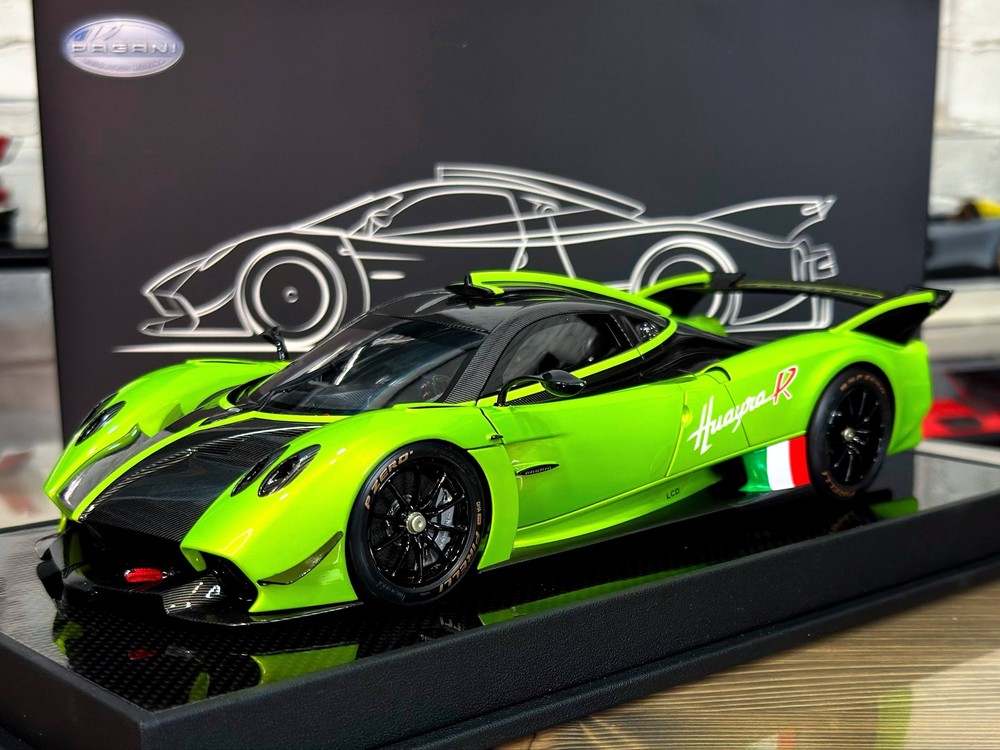 MODELS PAGANI HUAYRA R 2021 GREEN CARBON / MODELS ПАГАНИ УАЙРА R ЗЕЛЕНЫЙ КАРБОН