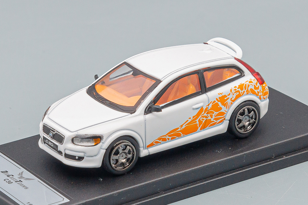 VOLVO C30 2006, WHITE (ДЛИНА МОДЕЛИ 6-10 СМ)