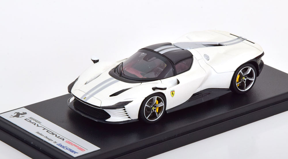 FERRARI DAYTONA SP3 ROOF CLOSED MATT-WHITEMETALLIC