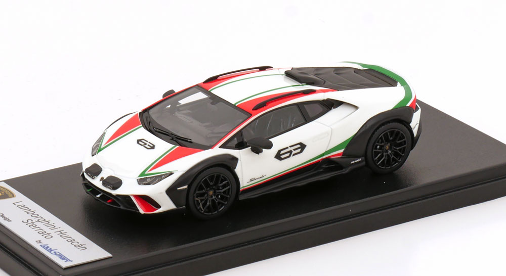 LAMBORGHINI HURACAN STERRATO NO 63 ITALIAN LIVERY DOHA LOUNGE QATAR WHITE RED GREEN