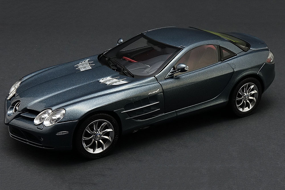 MERCEDES SLR MCLAREN 2003 GREY