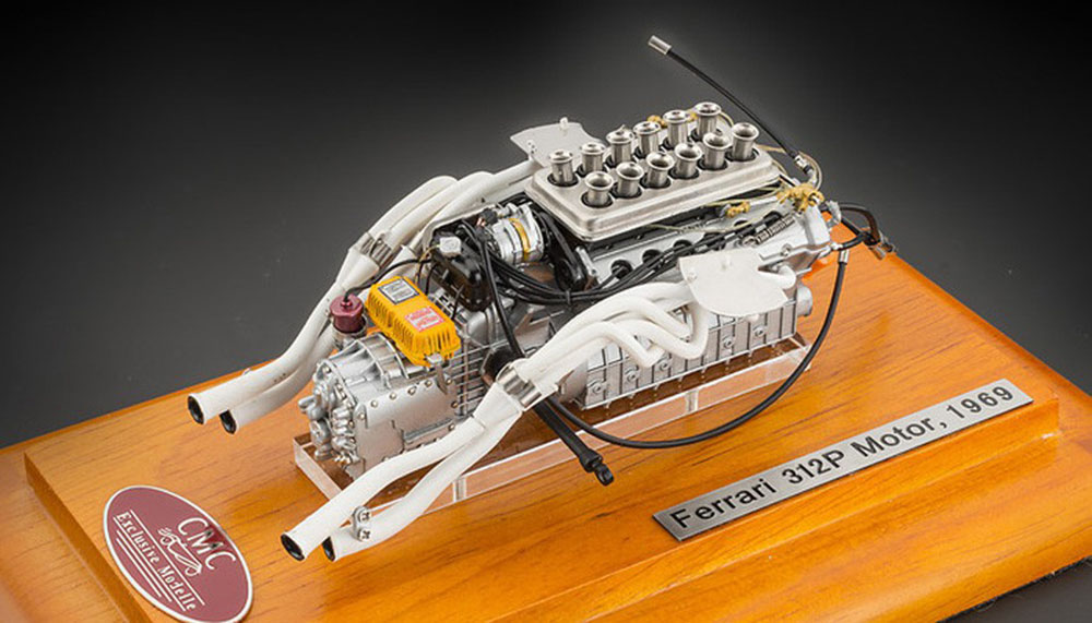 FERRARI 312P 1969 ENGINE WITH SHOWCASE