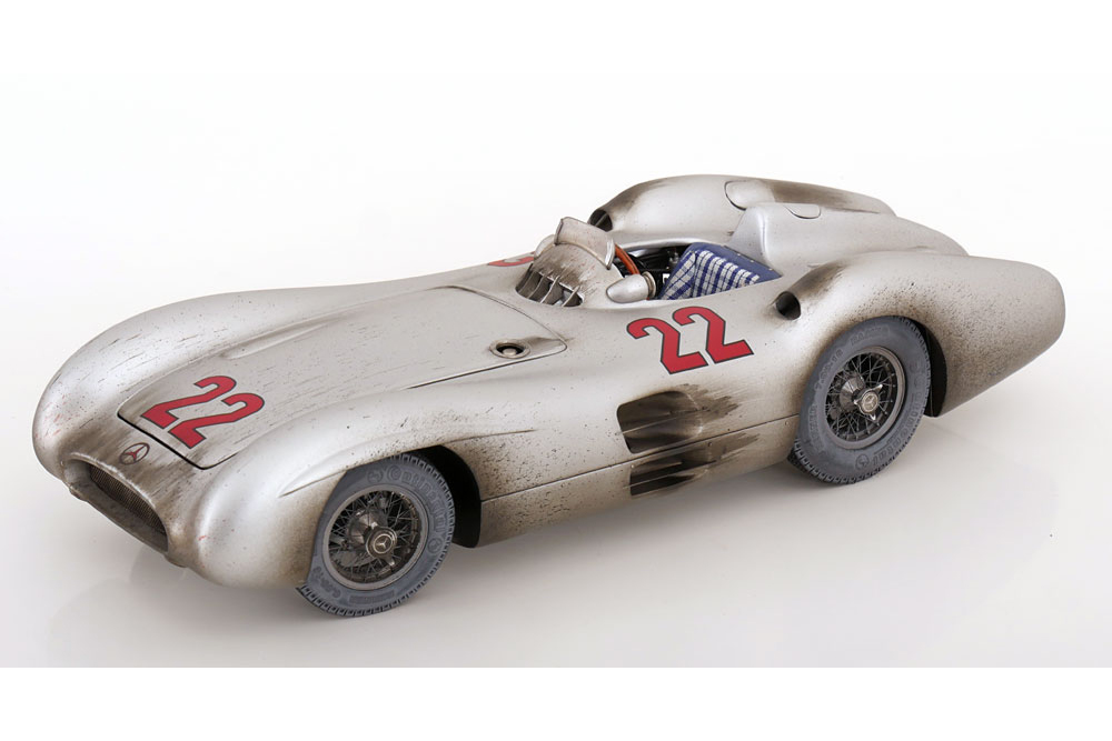 MERCEDES W196R STROMLINIE NO 22 GP FRANCE 1954