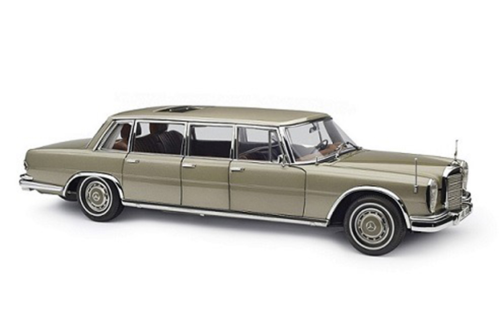 Mercedes Benz 600 Pullman Limousine