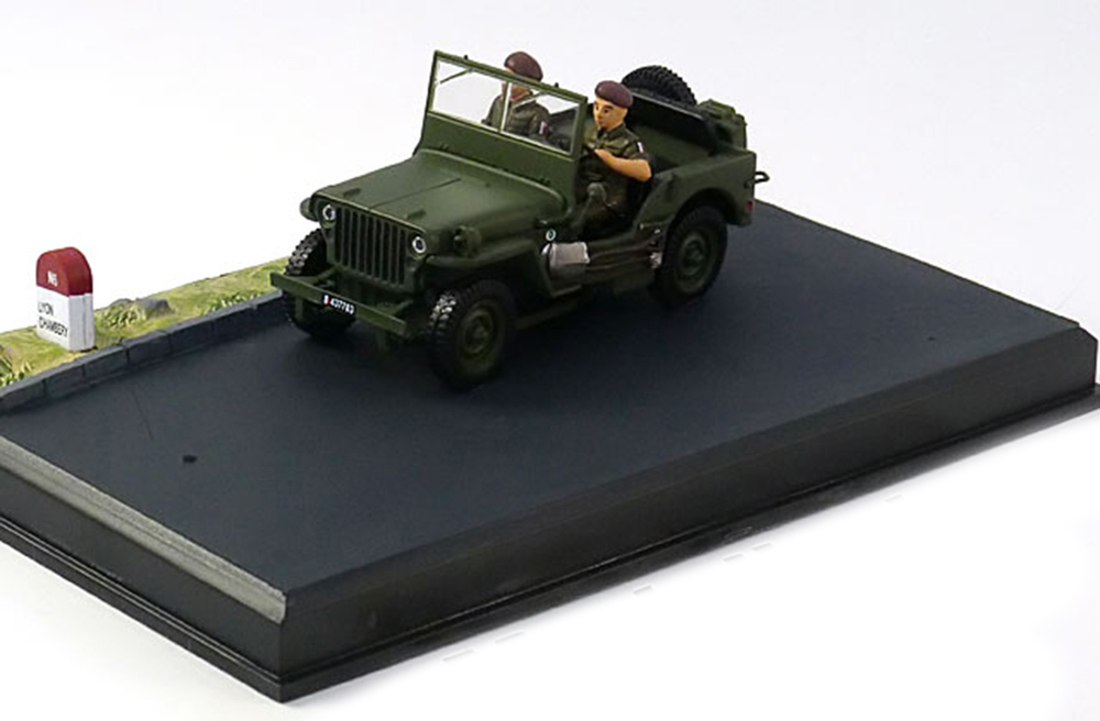 WILLYS JEEP MANOEUVRE MILITAIRE OLIVE GREEN