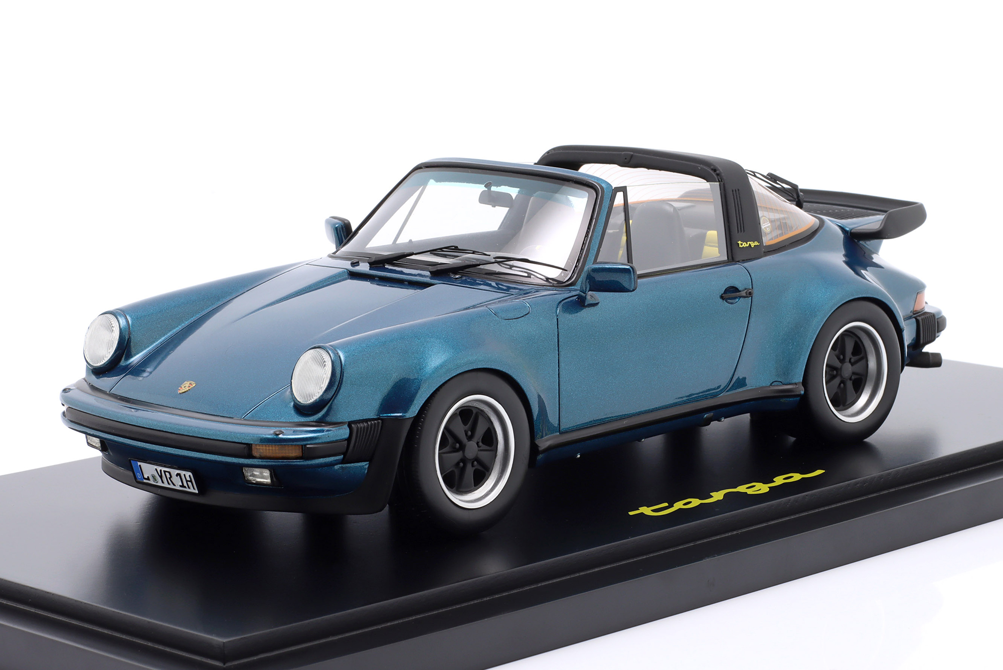 PORSCHE 911 TURBO TARGA YEAR OF CONSTRUCTION 1987 AMAZONIAN GREEN METALLIC / ПОРШЕ 911 ТУРБО ТАРГА АМАЗОНИАН ЗЕЛЕНЫЙ МЕТАЛЛИК