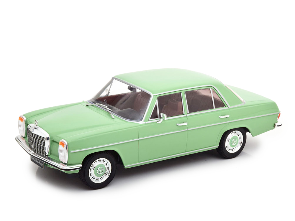 MERCEDES W115 220 D 1972 LIGHT GREEN