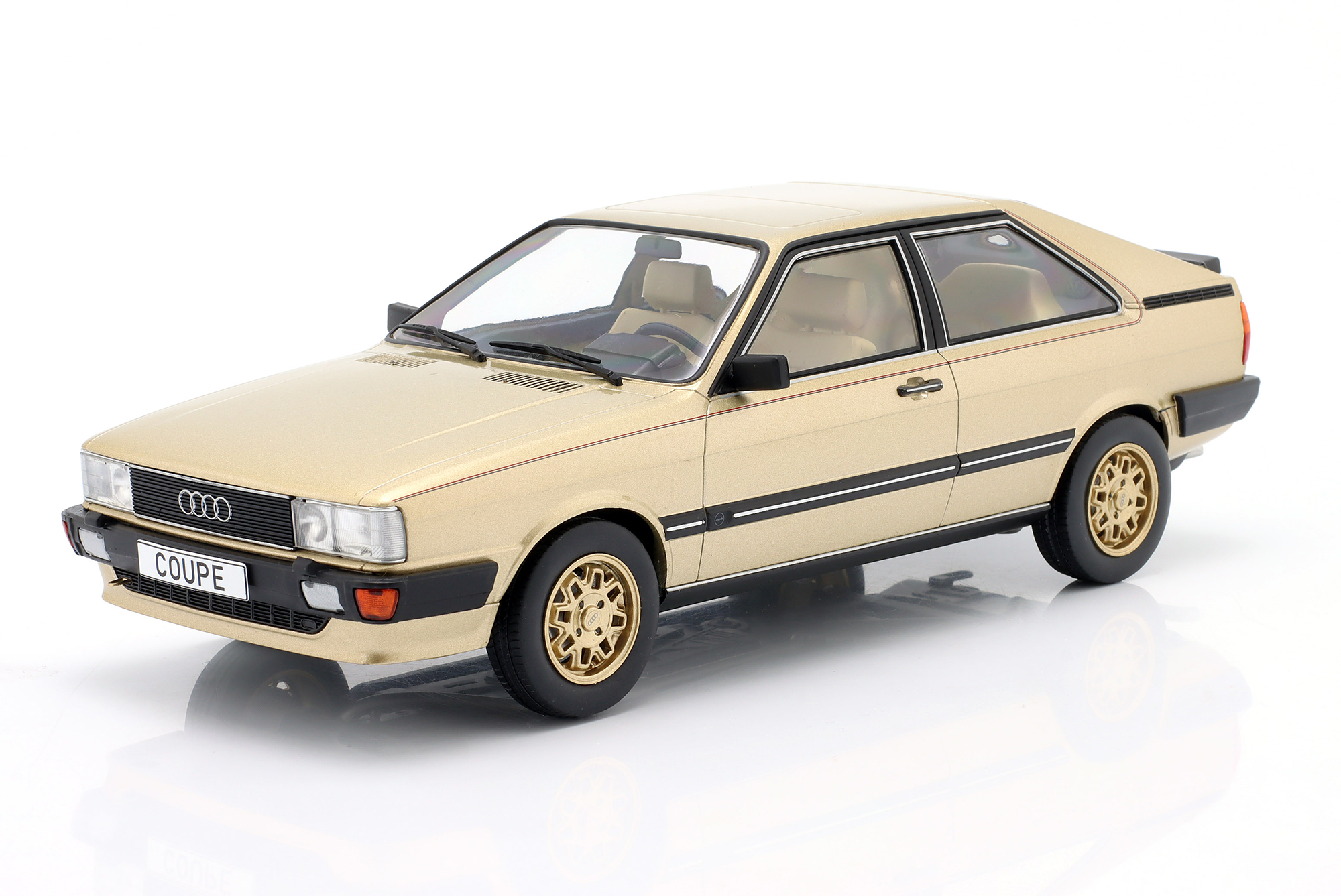 AUDI GT COUPE YEAR 1983 BEIGE METALLIC / АУДИ ГТ КУПЕ БЕЖЕВЫЙ МЕТАЛЛИК