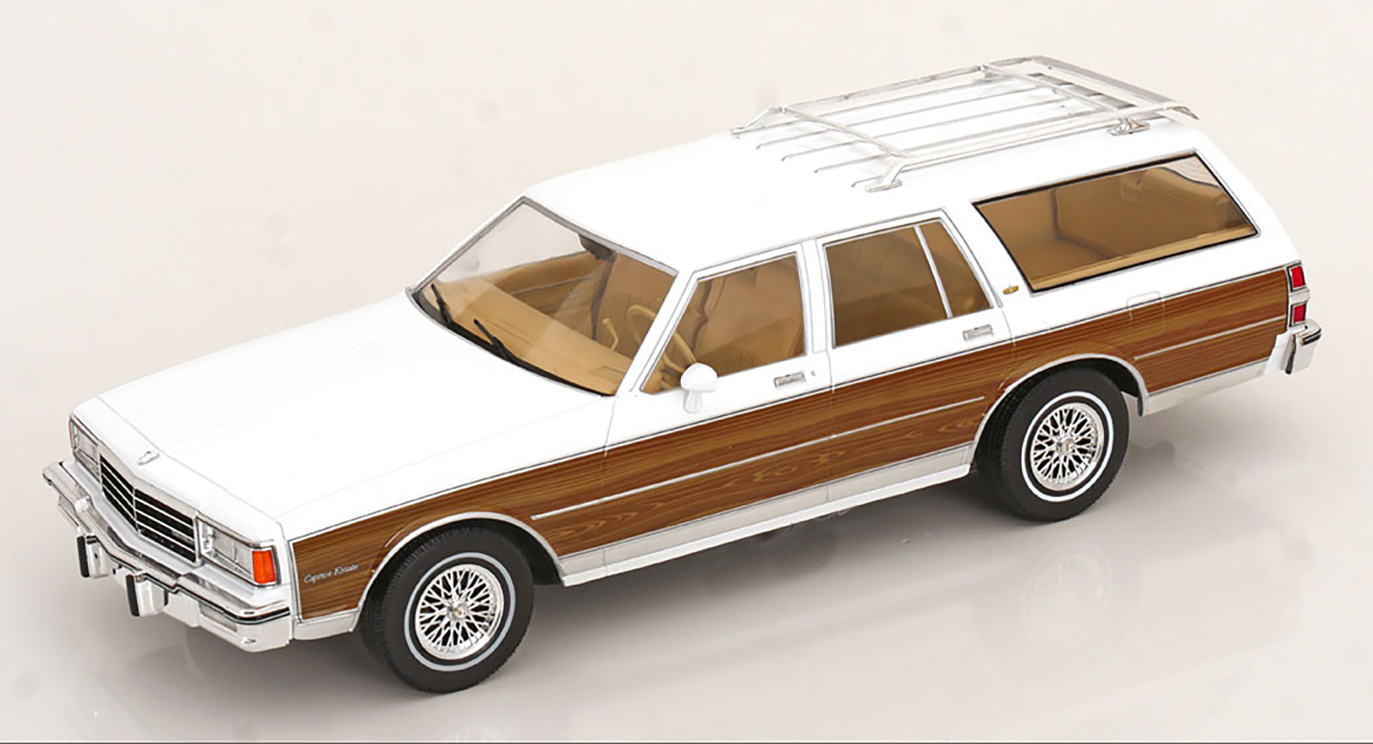 CHEVROLET CAPRICE ESTATE WHITE / BROWN / ШЕВРОЛЕ КАПРИКЕ УНИВЕРСАЛ БЕЛЫЙ КОРИЧНЕВЫЙ
