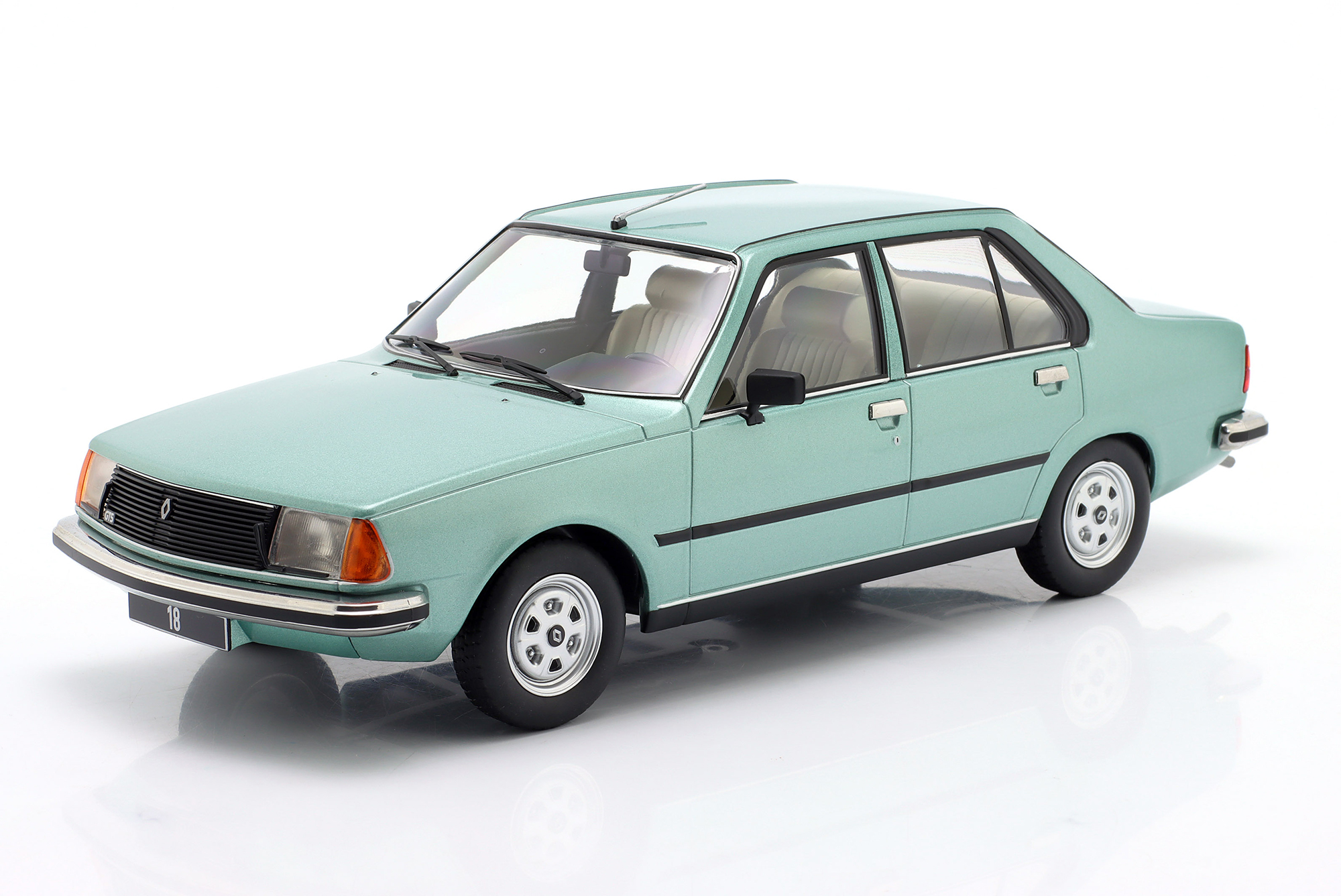 RENAULT 18 GTS YEAR 1978 LIGHT GREEN METALLIC / РЕНО 18 ГТС СВЕТЛО-ЗЕЛЕНЫЙ МЕТАЛЛИК
