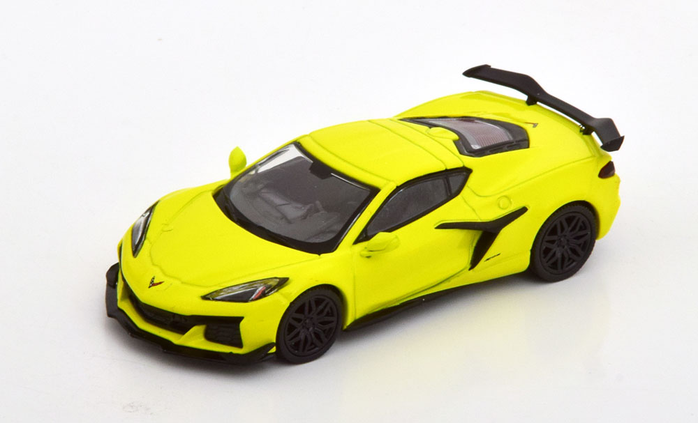 CHEVROLET CORVETTE Z06 COUPE LIGHTYELLOW GREEN (ДЛИНА МОДЕЛИ 6-10 СМ)