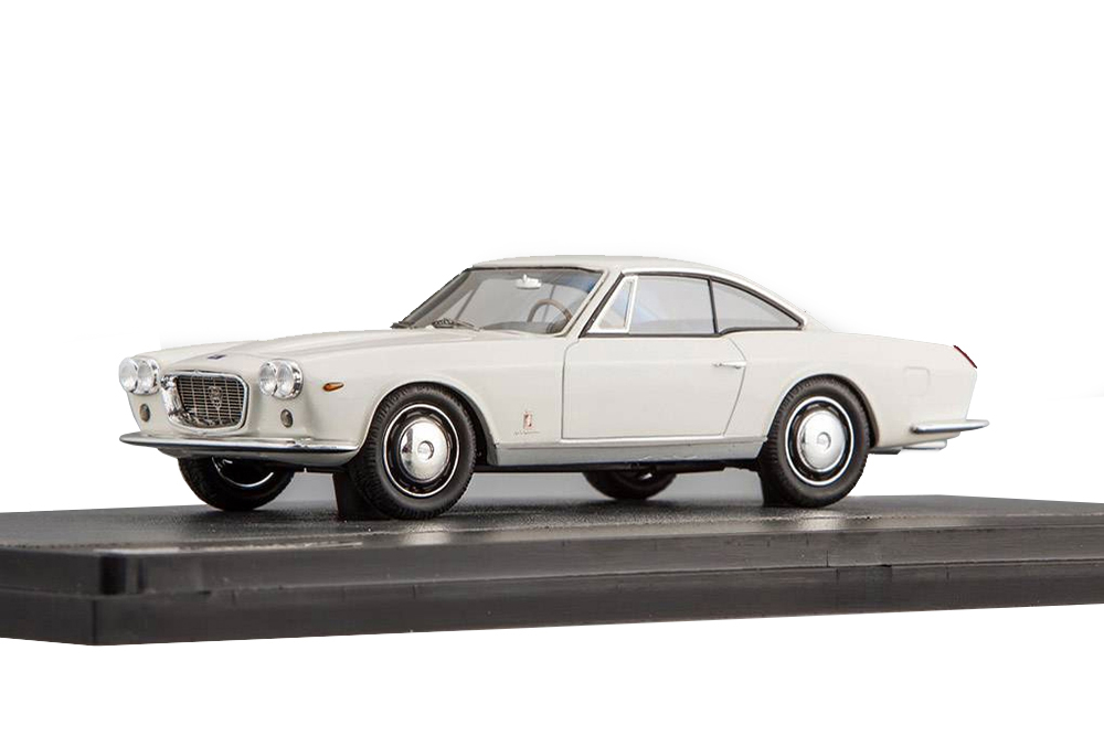 LANCIA FLAMINIA 3C 2.8 SPECIALE PININFARINA 1963 БЕЛЫЙ